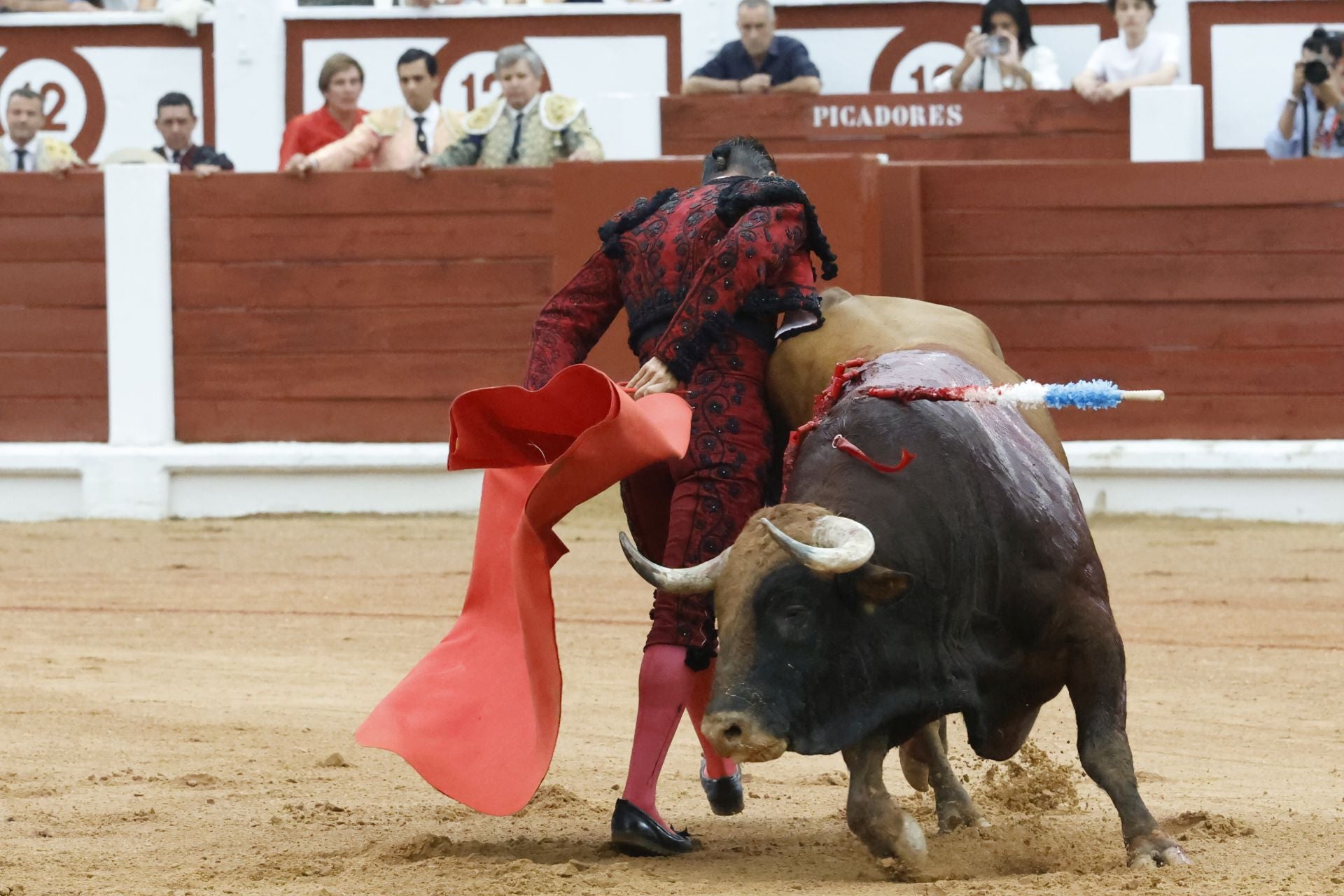 Último día de Feria taurina en Gijón: Manzanares y Talavante triunfan en El Bibio