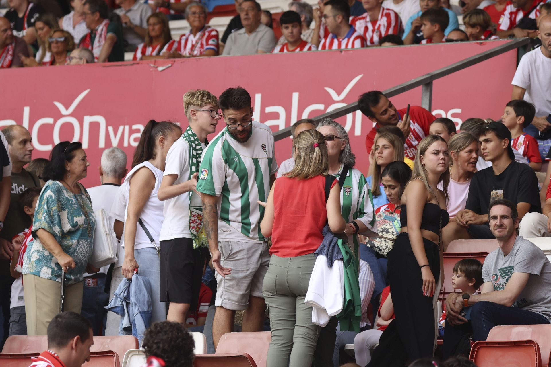 ¿Estuviste en el Sporting de Gijón - Córdoba? ¡Búscate!