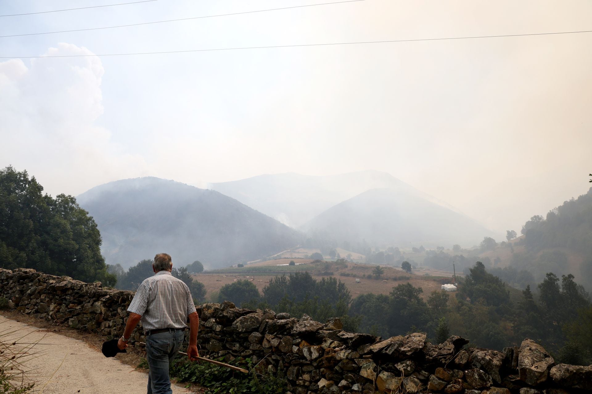 Incendio en Genestoso (Cangas del Narcea)