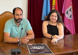 El alcalde y la edil de Cultura de Pravia.