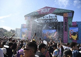 Una de las denuncias del Partido Popular tiene que ver con la organización del Reggaeton Beach Festival en Avilés.