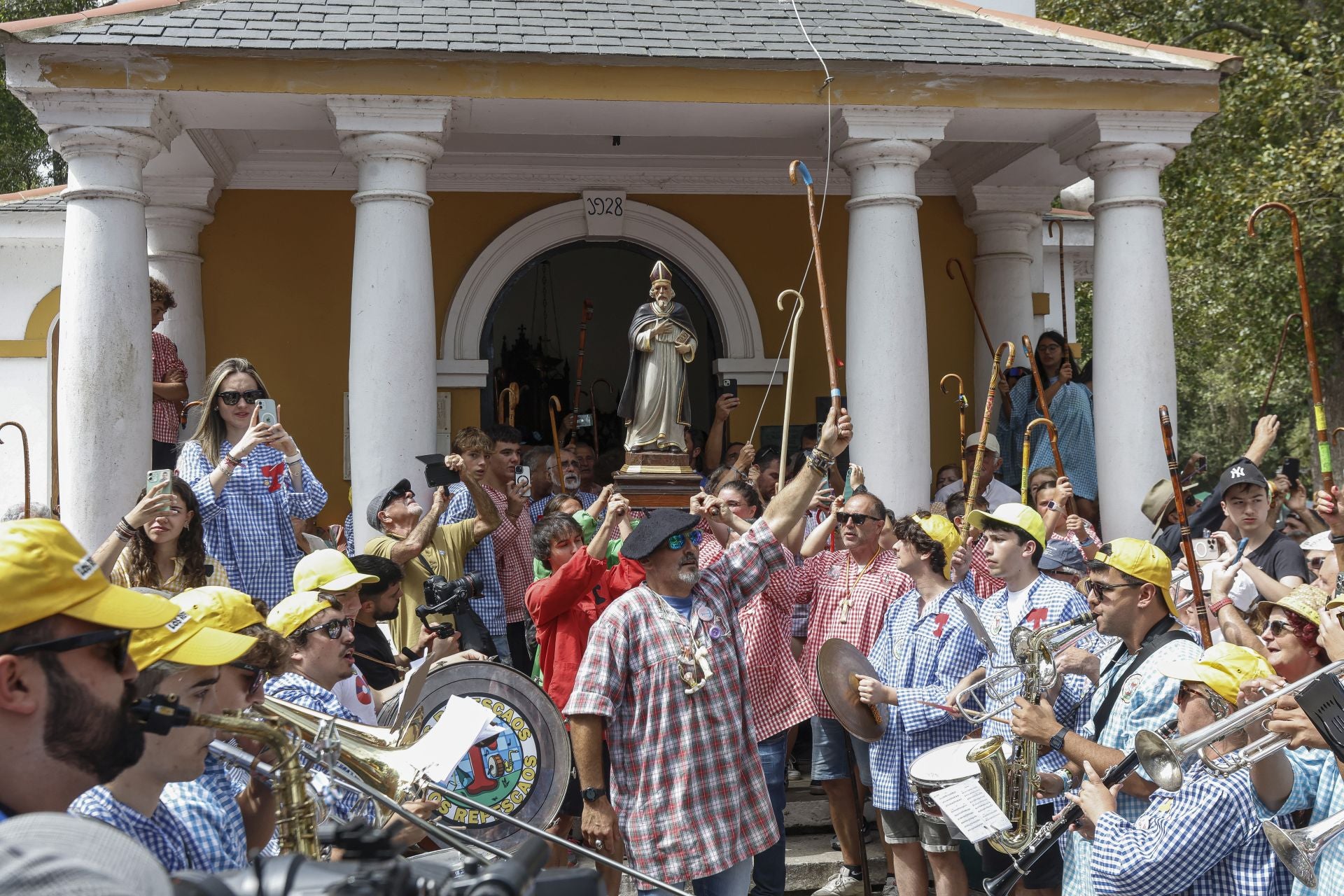 Fotos: El día grande de San Timoteo, en Luarca