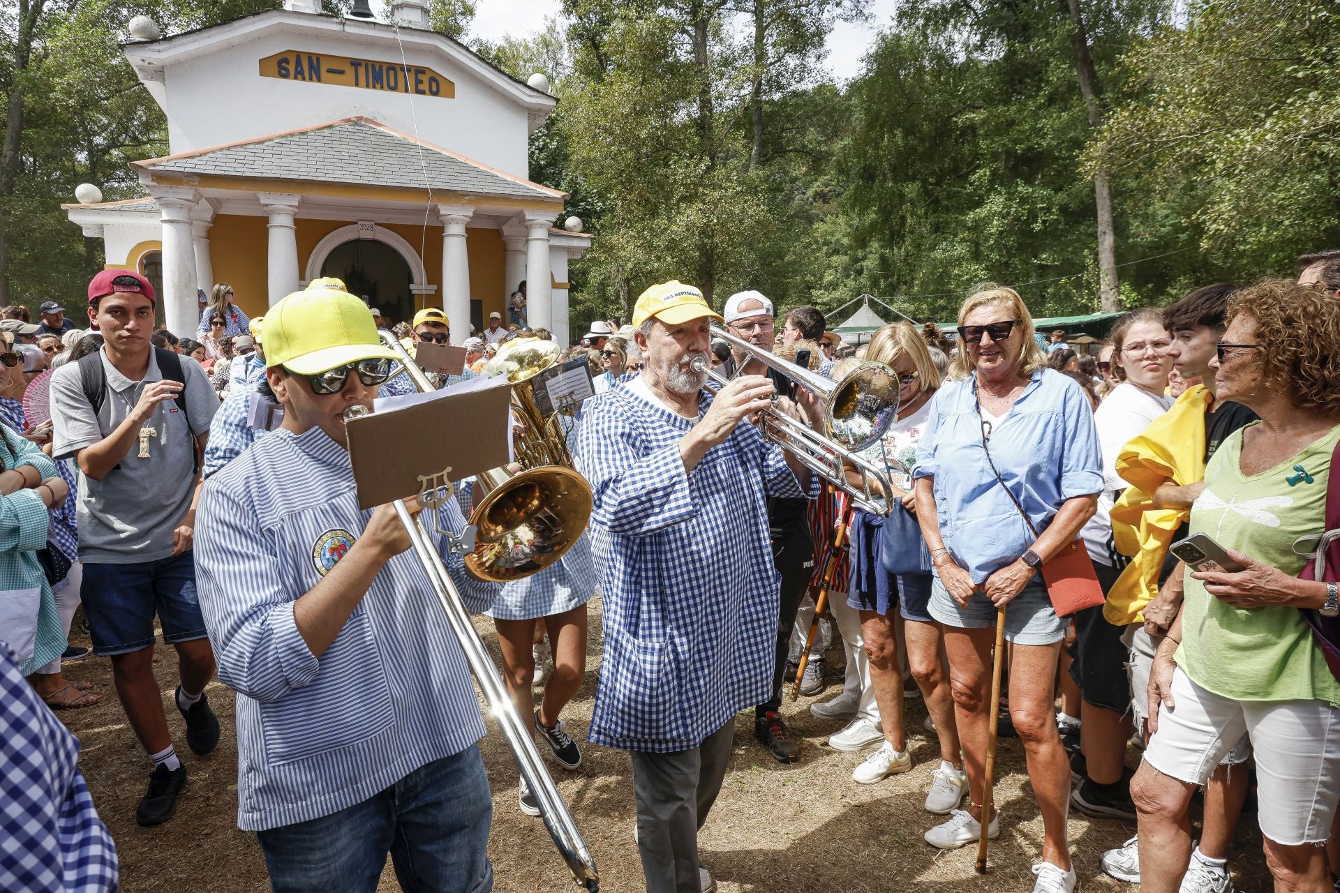 Fotos: El día grande de San Timoteo, en Luarca