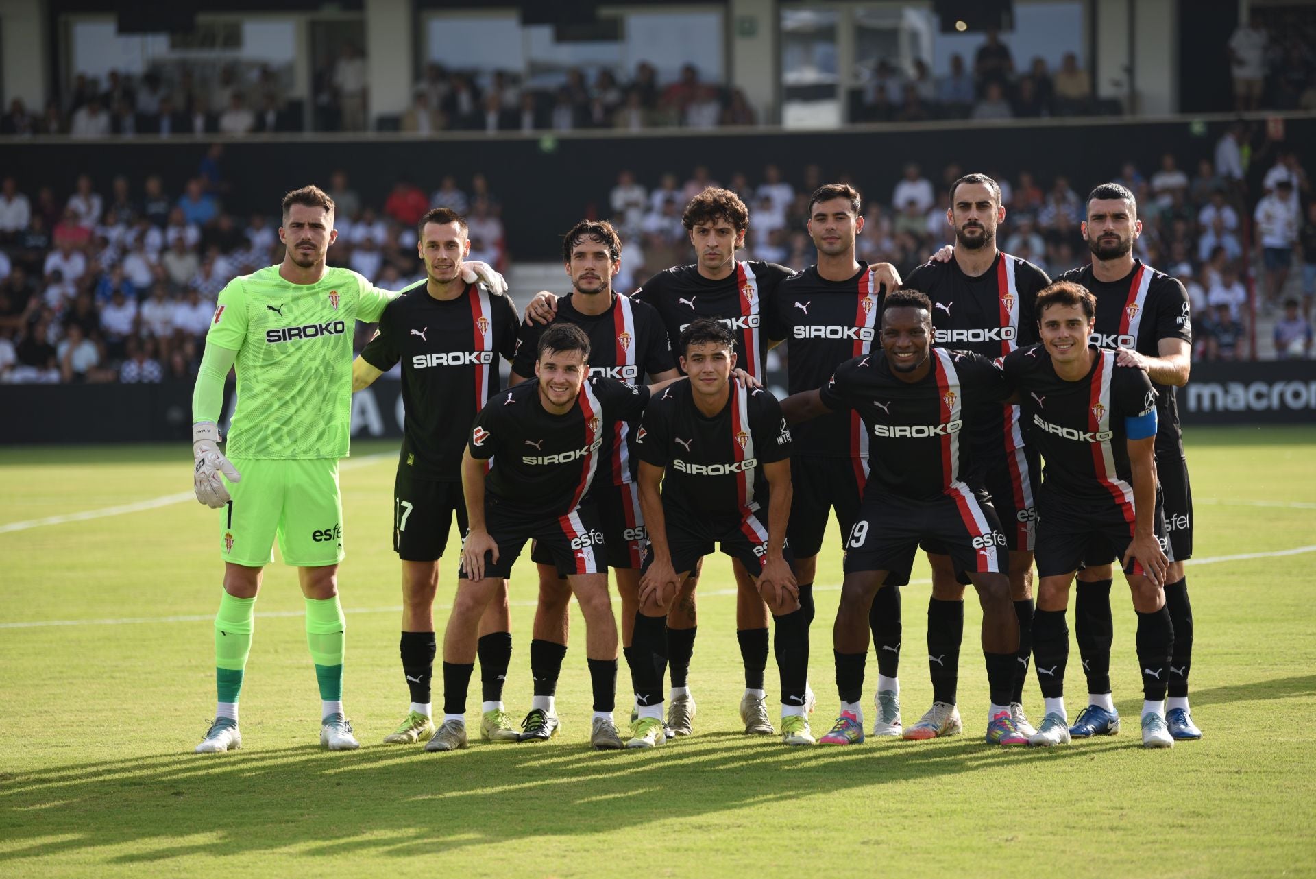 Fotos: Las mejores jugadas del A. D. Ceuta - Sporting de Gijón, en imágenes