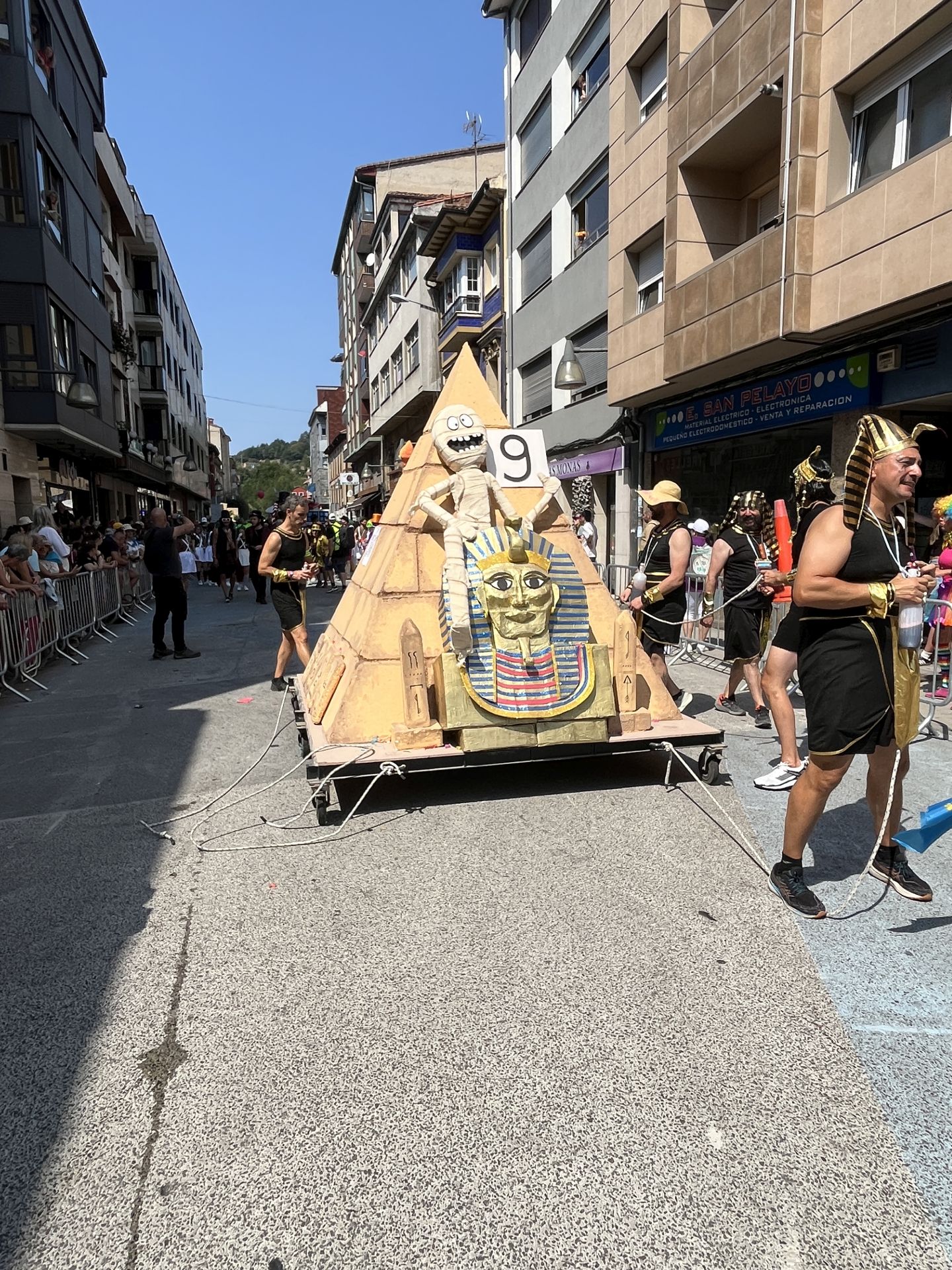 ¿Estuviste en el Descenso Folklórico del Nalón? ¡Búscate!