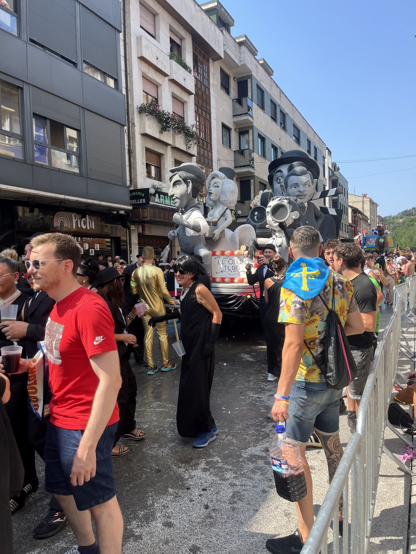 ¿Estuviste en el Descenso Folklórico del Nalón? ¡Búscate!