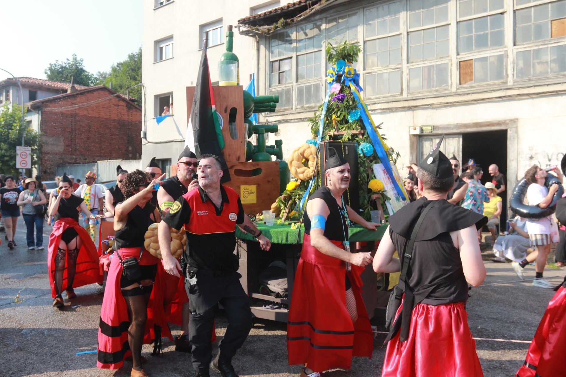 ¿Estuviste en el Descenso Folklórico del Nalón? ¡Búscate!