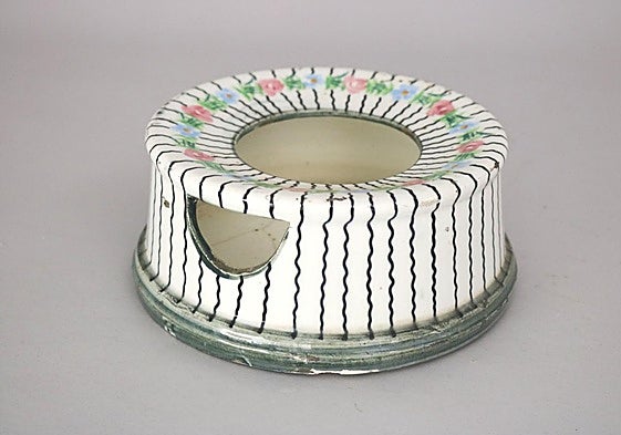 El Muséu del Pueblu d'Asturies conserva 40 escupideras