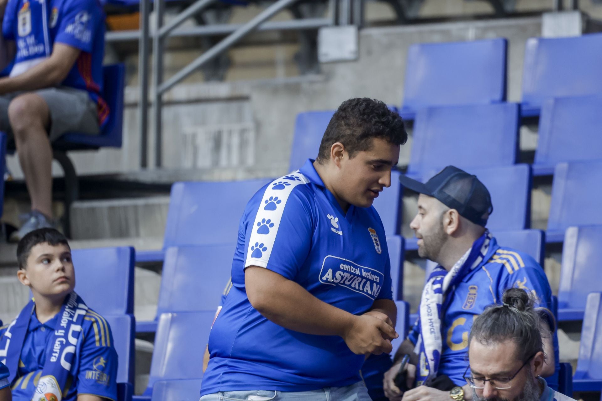 ¿Estuviste en el Real Oviedo - Real Madrid? ¡Búscate!