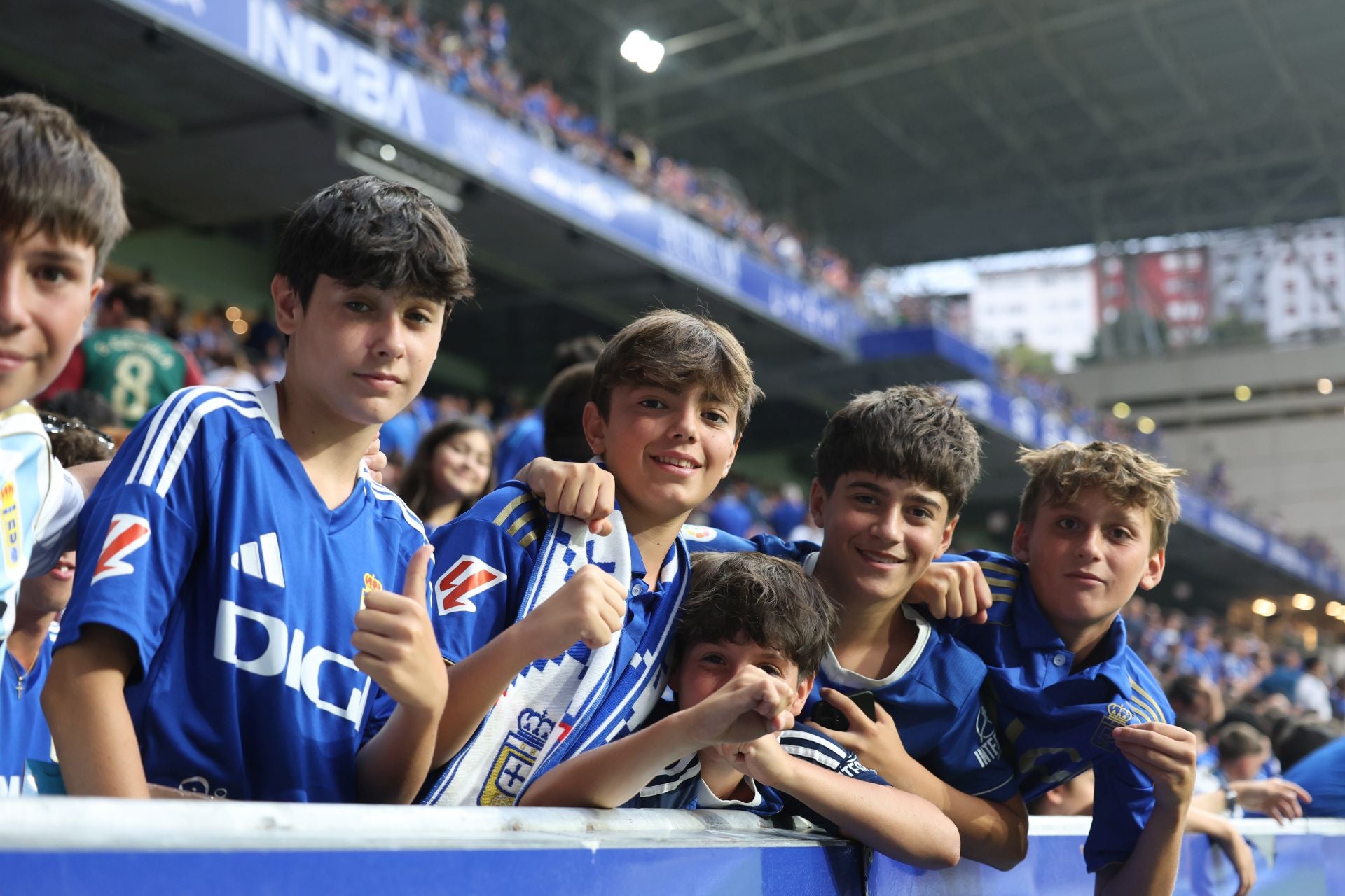 ¿Estuviste en el Real Oviedo - Real Madrid? ¡Búscate!