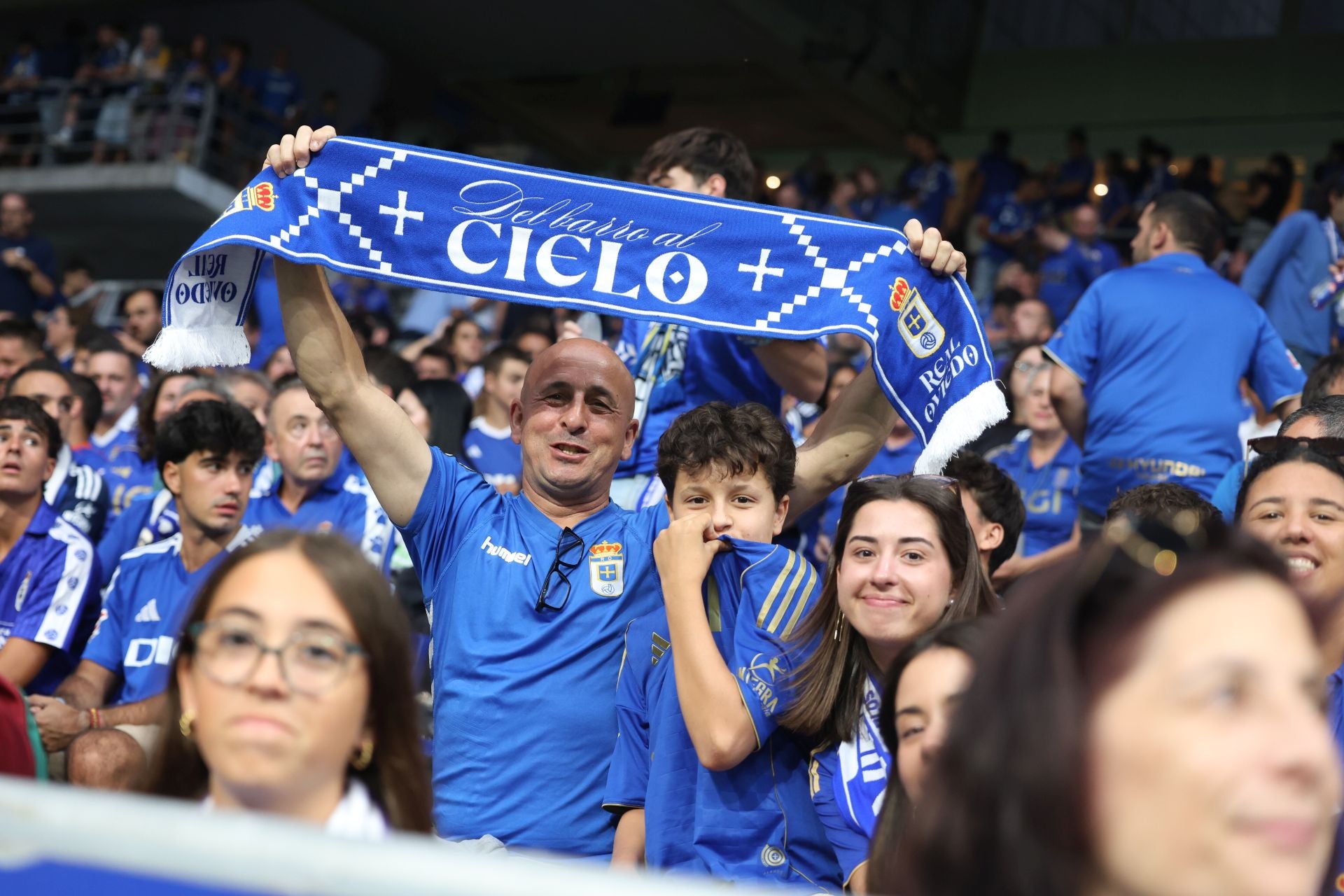 ¿Estuviste en el Real Oviedo - Real Madrid? ¡Búscate!