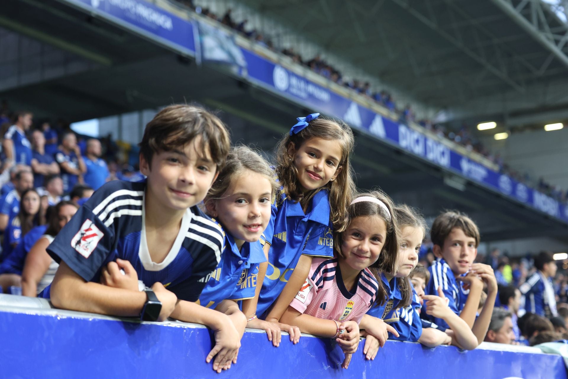 ¿Estuviste en el Real Oviedo - Real Madrid? ¡Búscate!