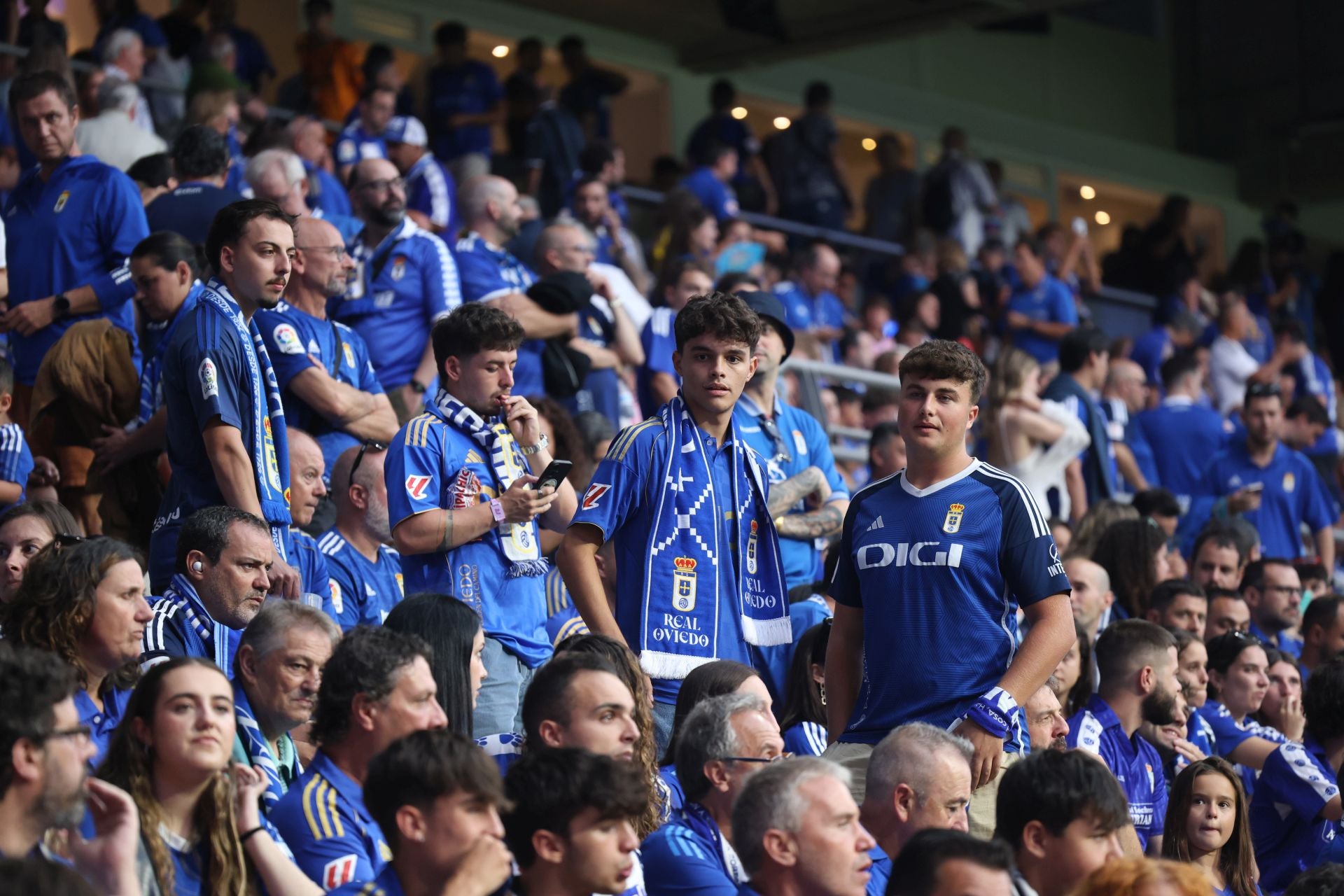 ¿Estuviste en el Real Oviedo - Real Madrid? ¡Búscate!