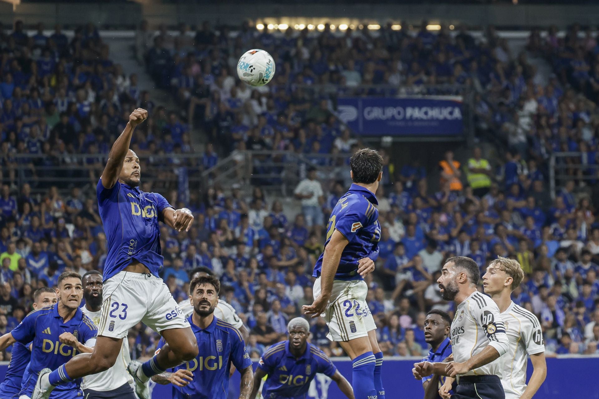 Las mejores jugadas del Real Oviedo - Real Madrid en imágenes