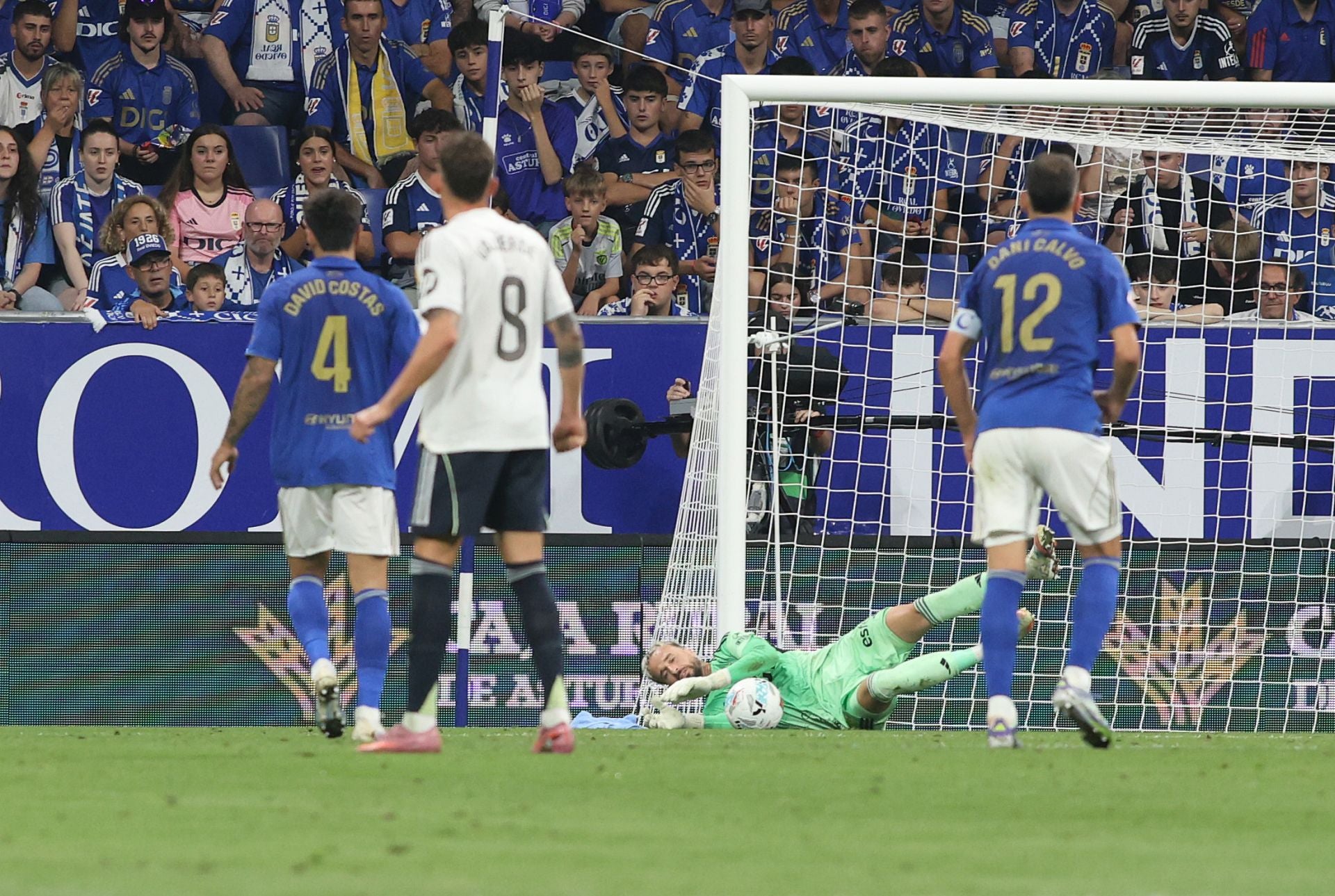 Las mejores jugadas del Real Oviedo - Real Madrid en imágenes
