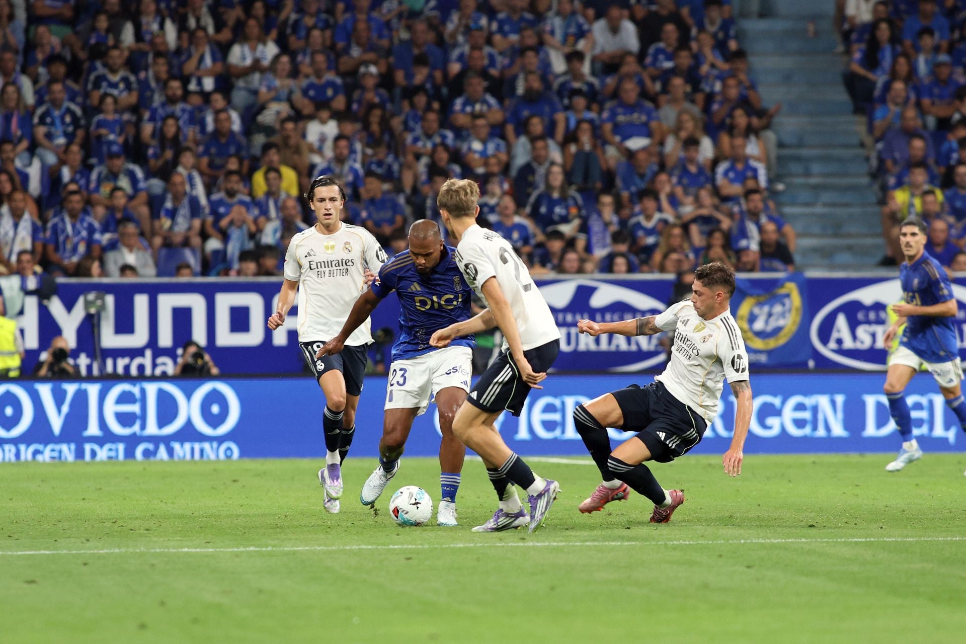 Las mejores jugadas del Real Oviedo - Real Madrid en imágenes