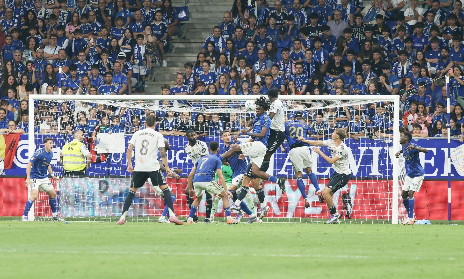 Las mejores jugadas del Real Oviedo - Real Madrid en imágenes