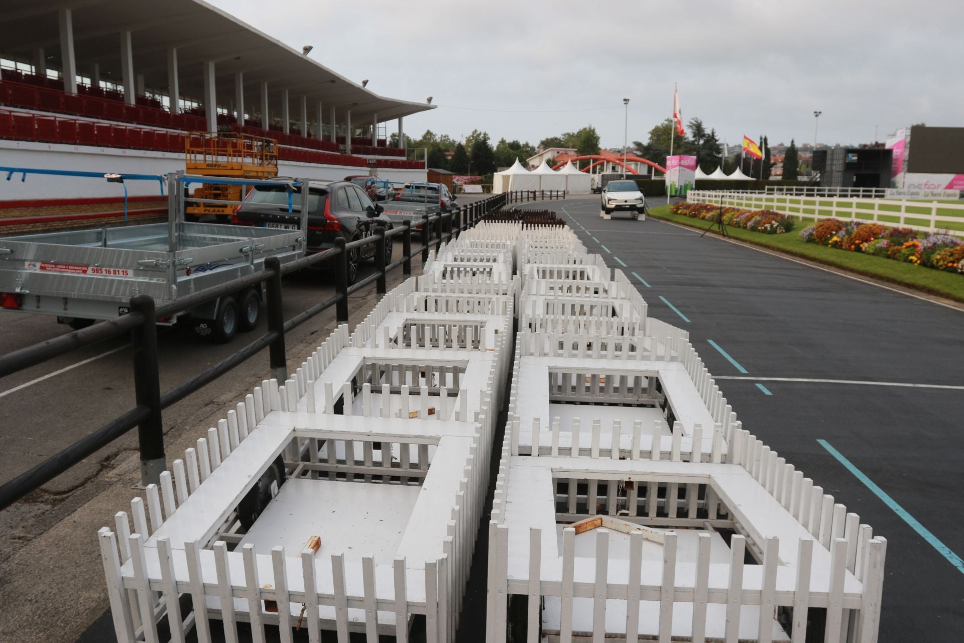 Las Mestas se pone a punto para que arranque su Concurso de Saltos Internacional