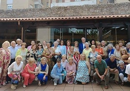 Los participantes en la comida en el Yumay.