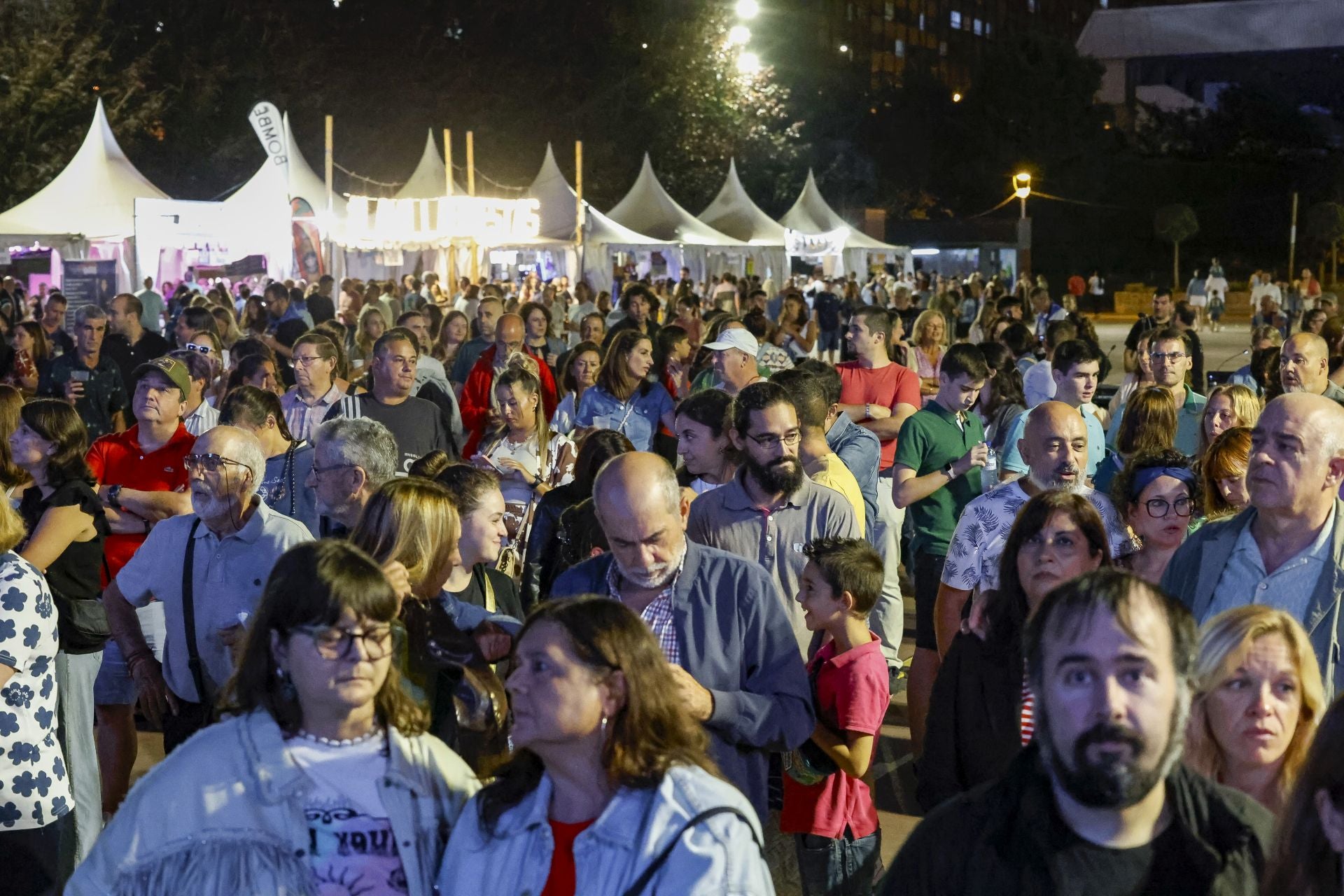 Huecco y el Mercado Medieval arrasan en Avilés