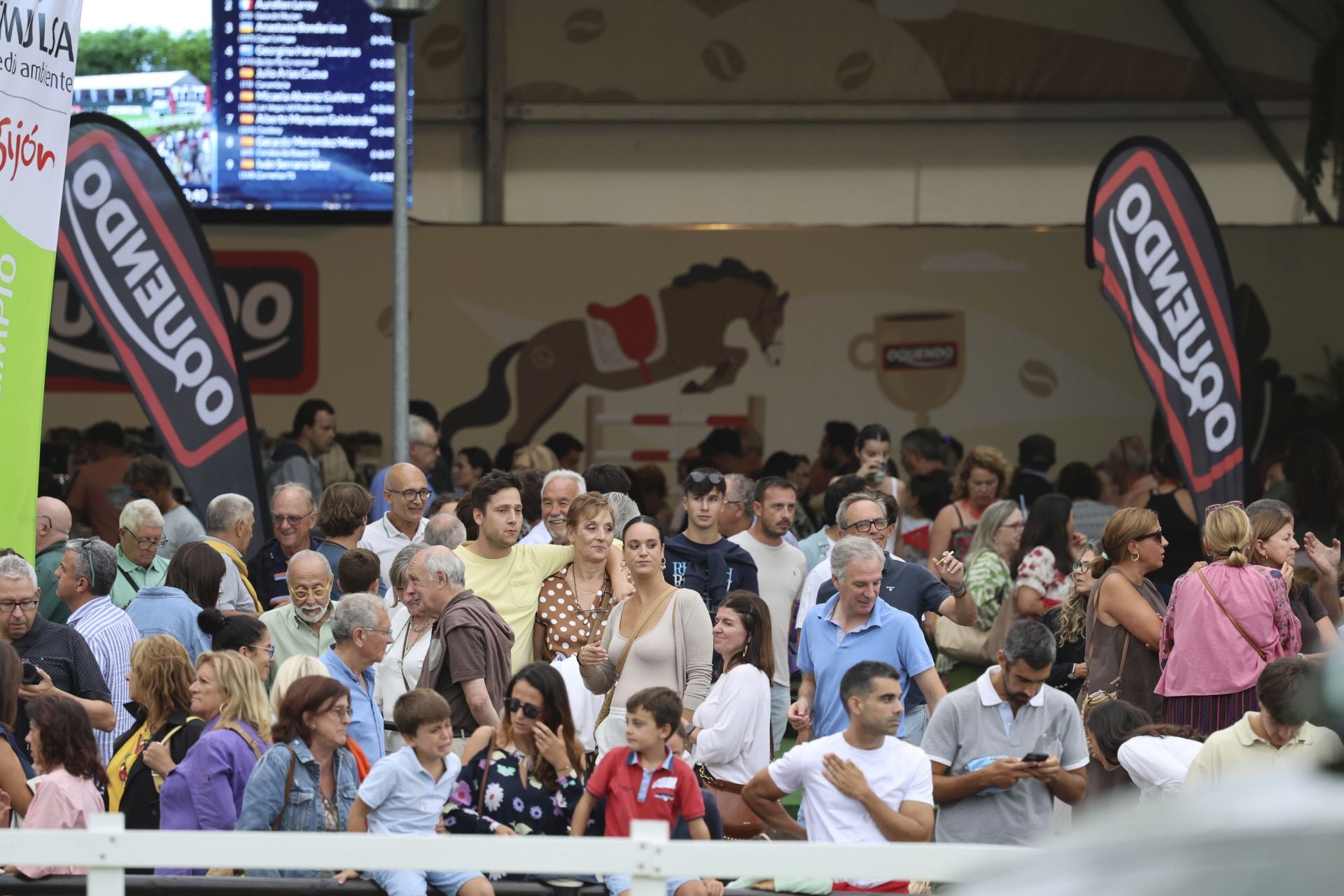 Las fotos que deja el primer día del Hípico en Gijón