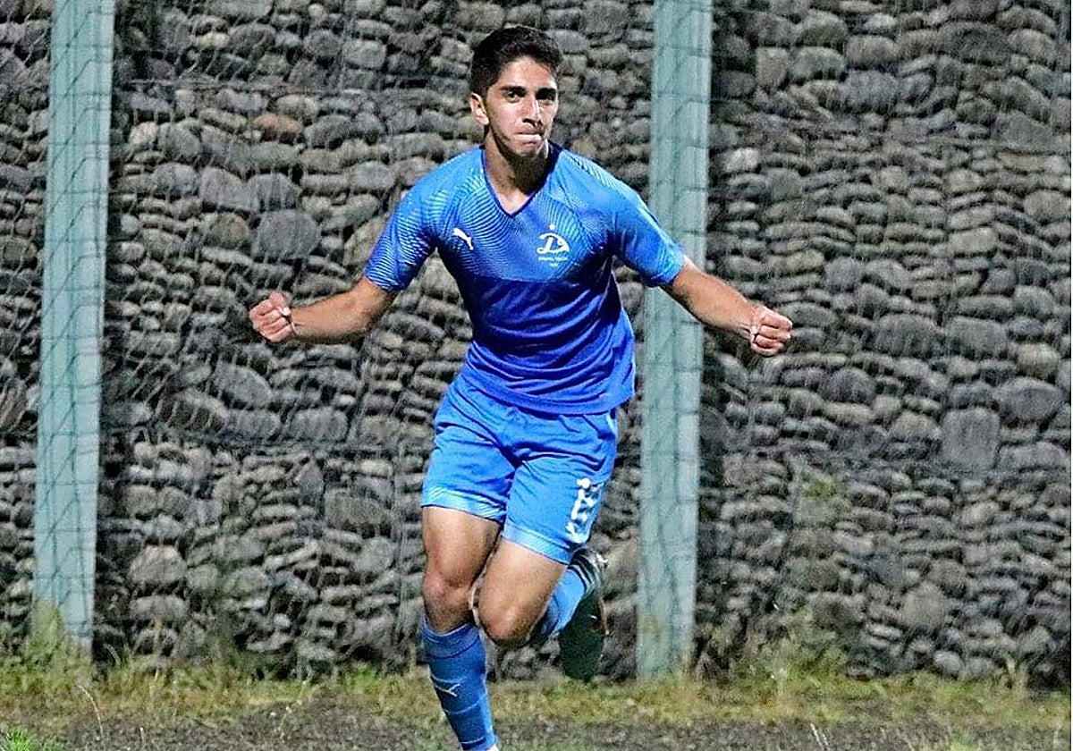 El georgiano Lasha Odisharia celebrando un gol.