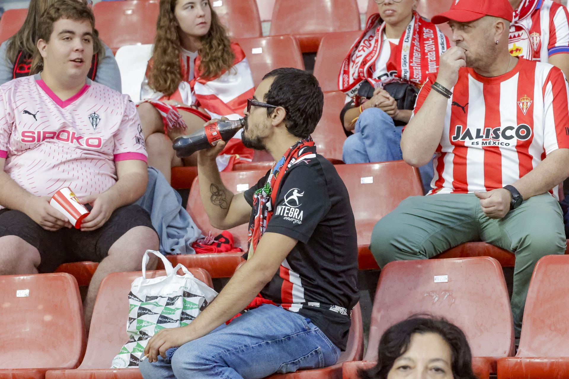 ¿Estuviste en el Sporting de Gijón - Cultural Leonesa? ¡Búscate!