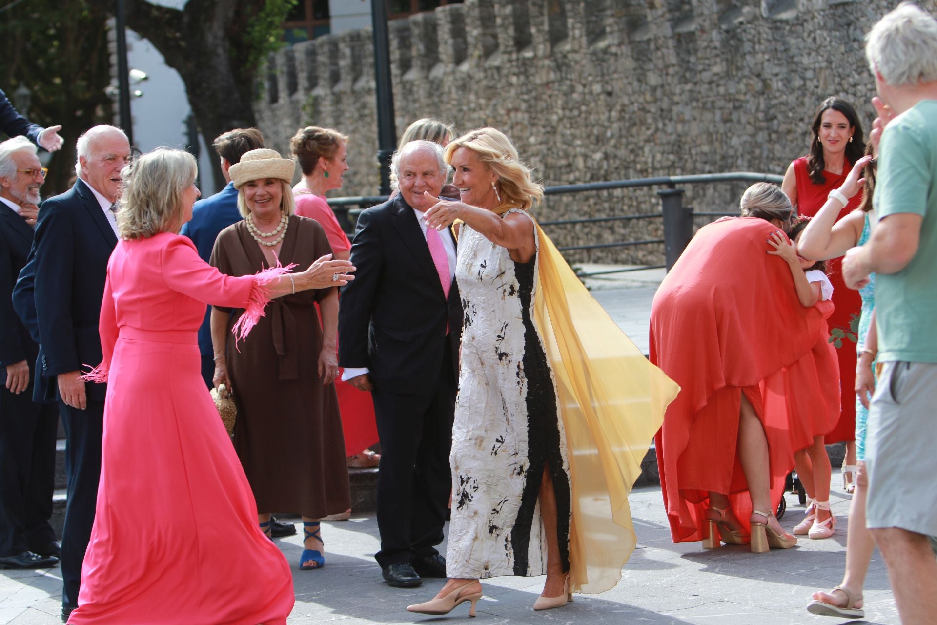 Los invitados a la boda en Gijón de Corín Castro y Javier Barreiro