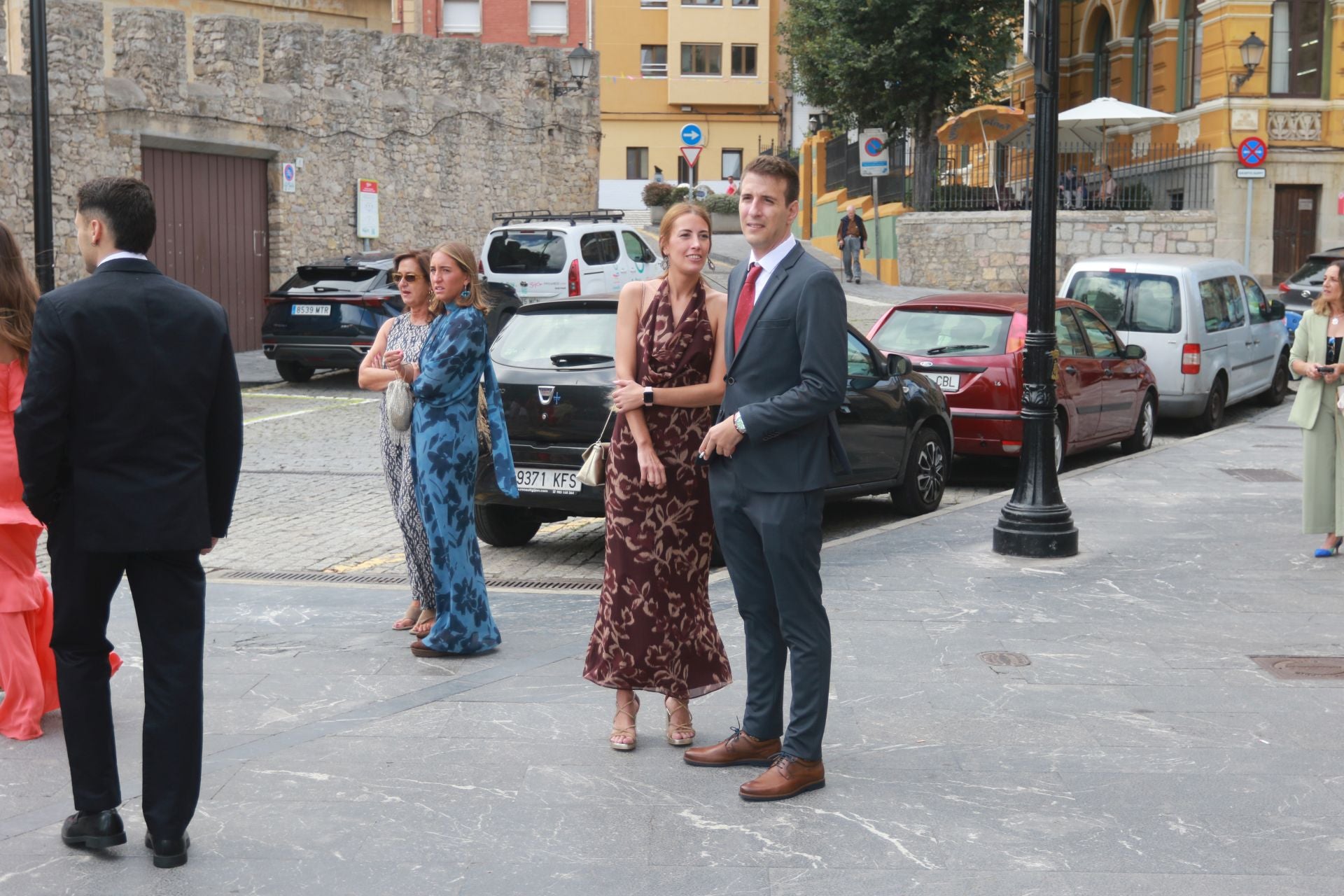 Los invitados a la boda en Gijón de Corín Castro y Javier Barreiro