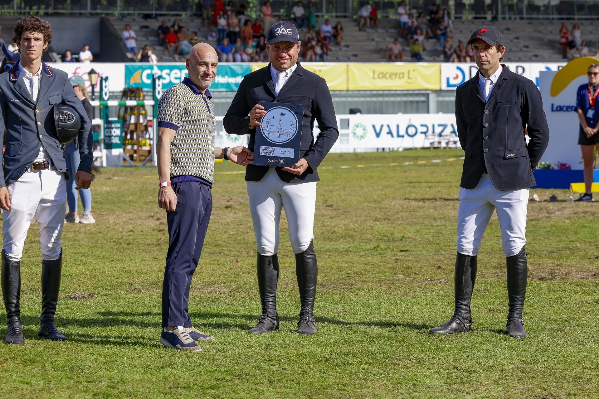 El Hípico de Gijón, lleno este sábado