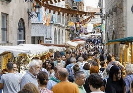Los afectados remiten malestar gastrointestinal tras comer en los puestos del Mercado Medieval.