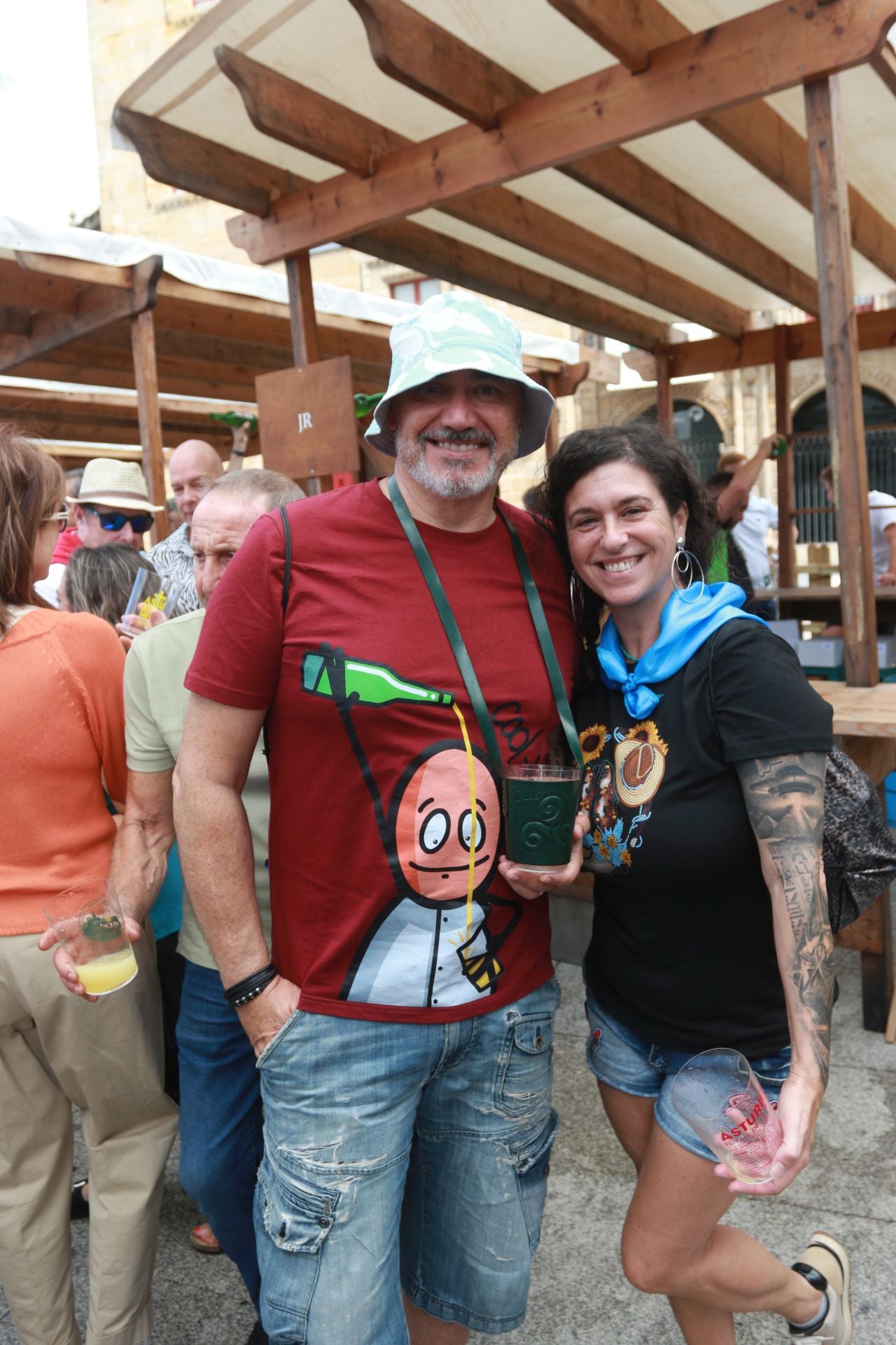 La XXXIV Fiesta de la Sidra Natural de Gijón se despide entre galardones y multitudes