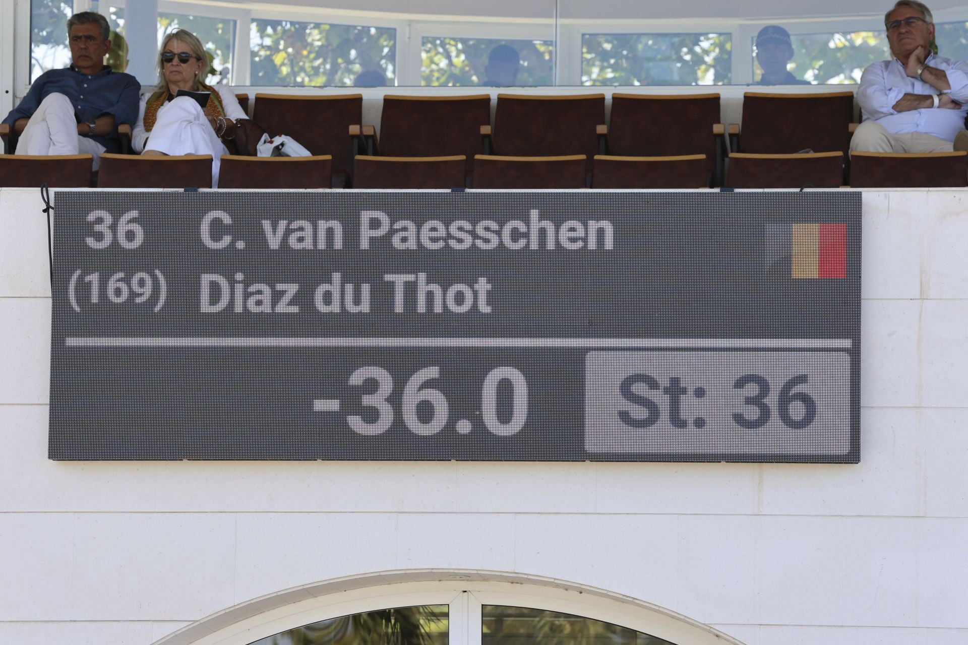 Llenazo en el hípico este domingo