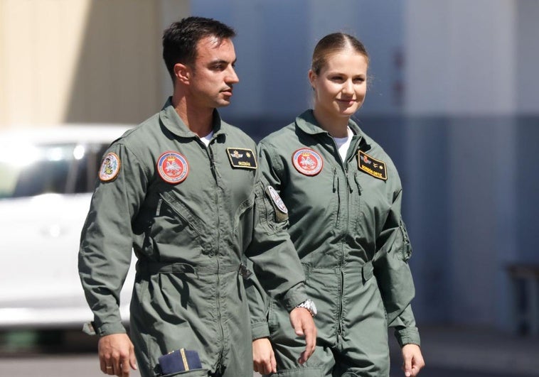 La Princesa Leonor, en manos de un asturiano para convertirse en piloto