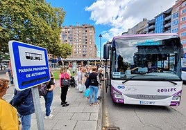 La parada de la calle Jardines de Avilés se ha trasladado a Doctor Graíño de manera provisional.