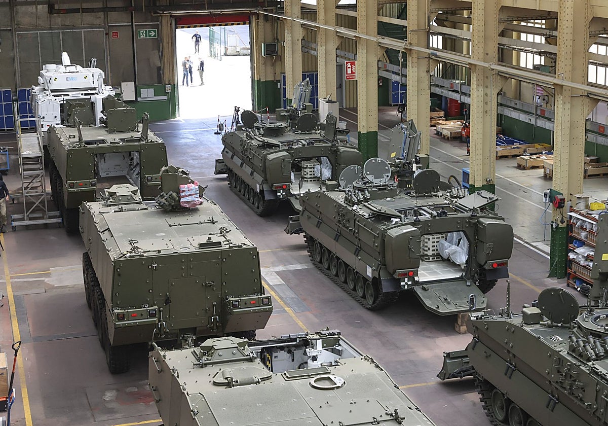 Blindados, en la fábrica de armas de Trubia.