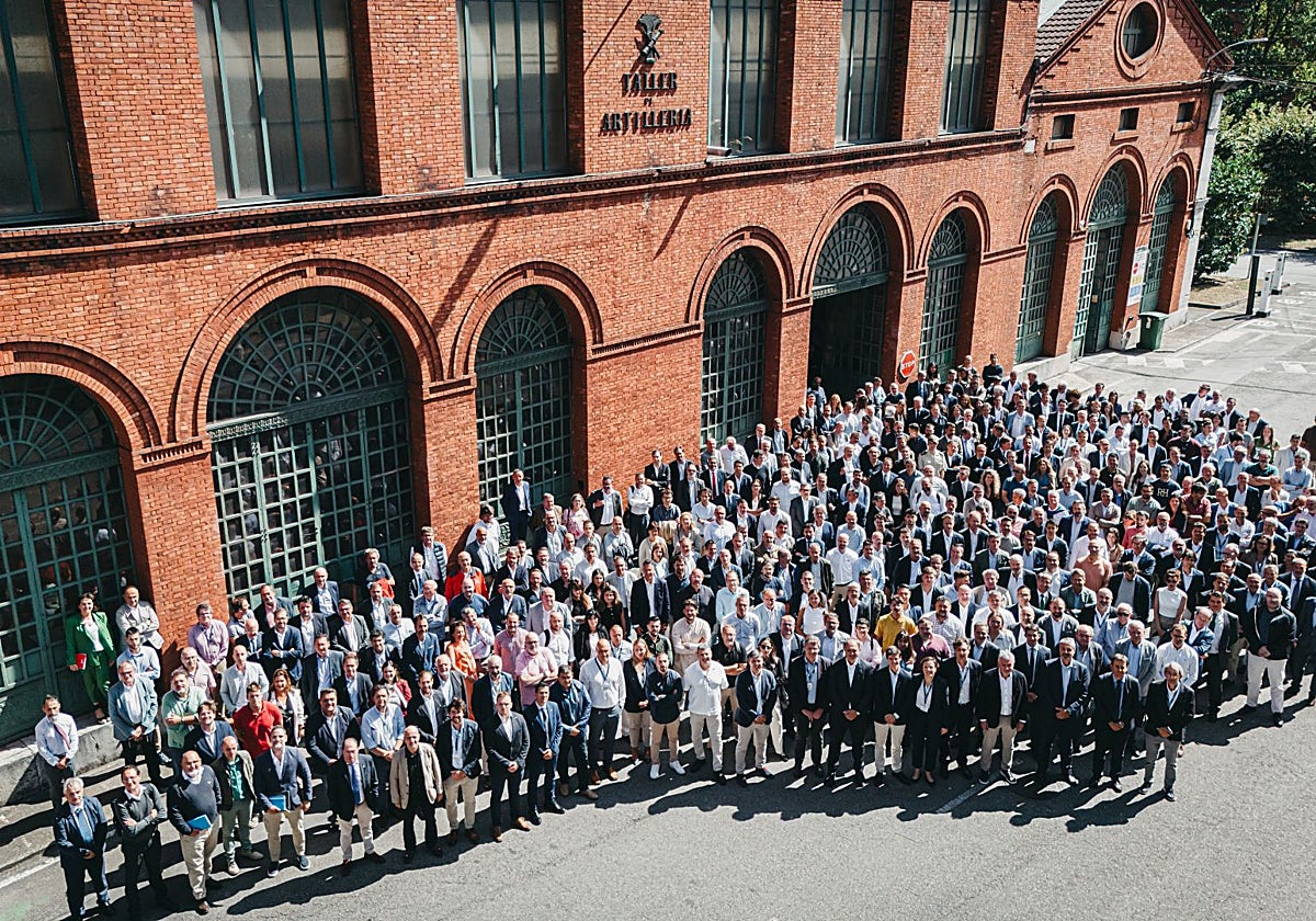 Taller de Artillería de la fábrica de armas de Trubia, durante el Día de la Artillería.