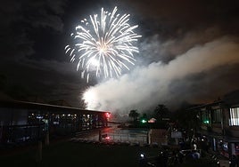 Noche de fuegos artificiales en el club del Real Grupo Covadonga.
