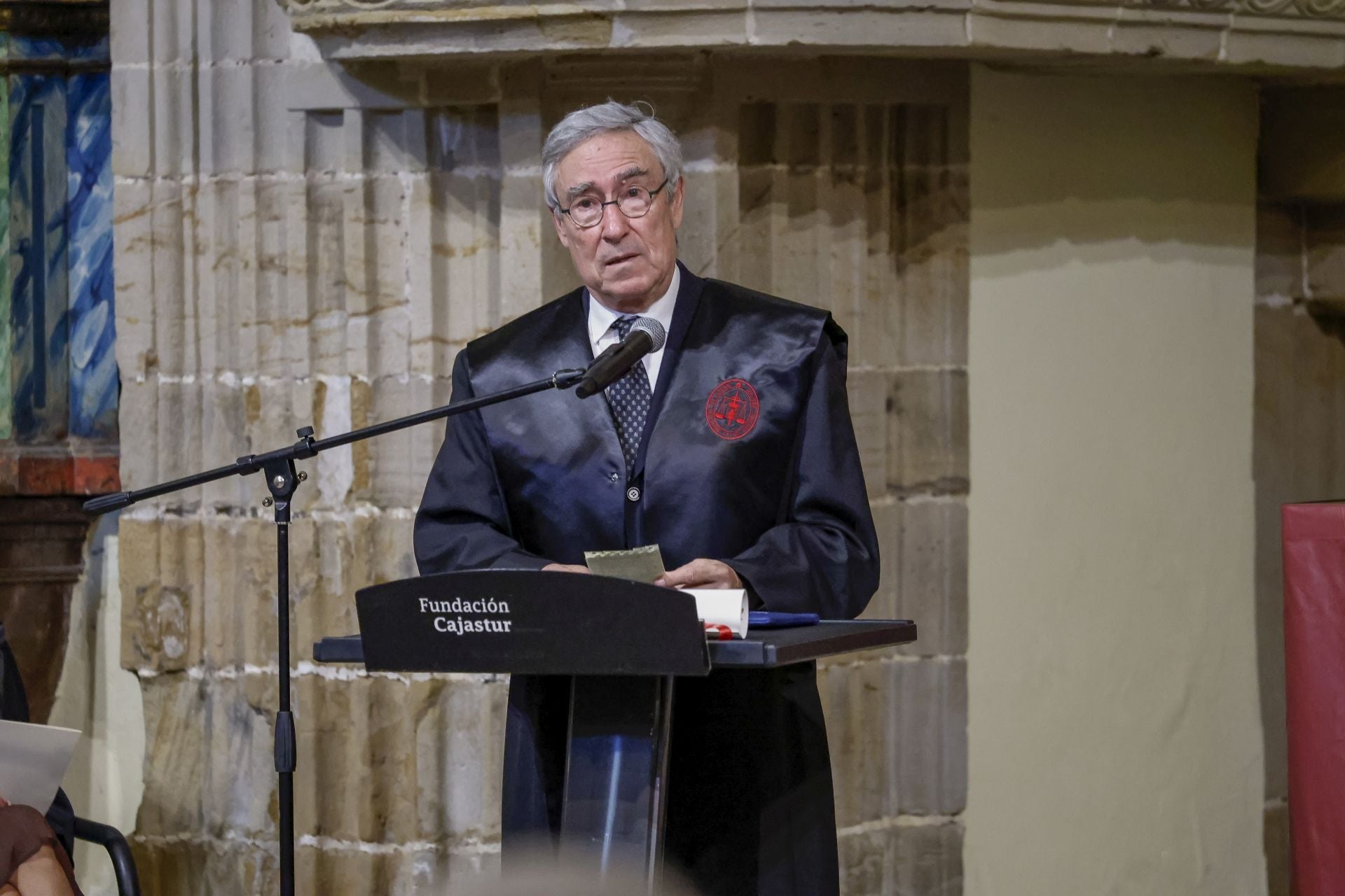 La fiesta patronal del Colegio de la Abogacía, Nuestra Señora de Covadonga, en imágenes