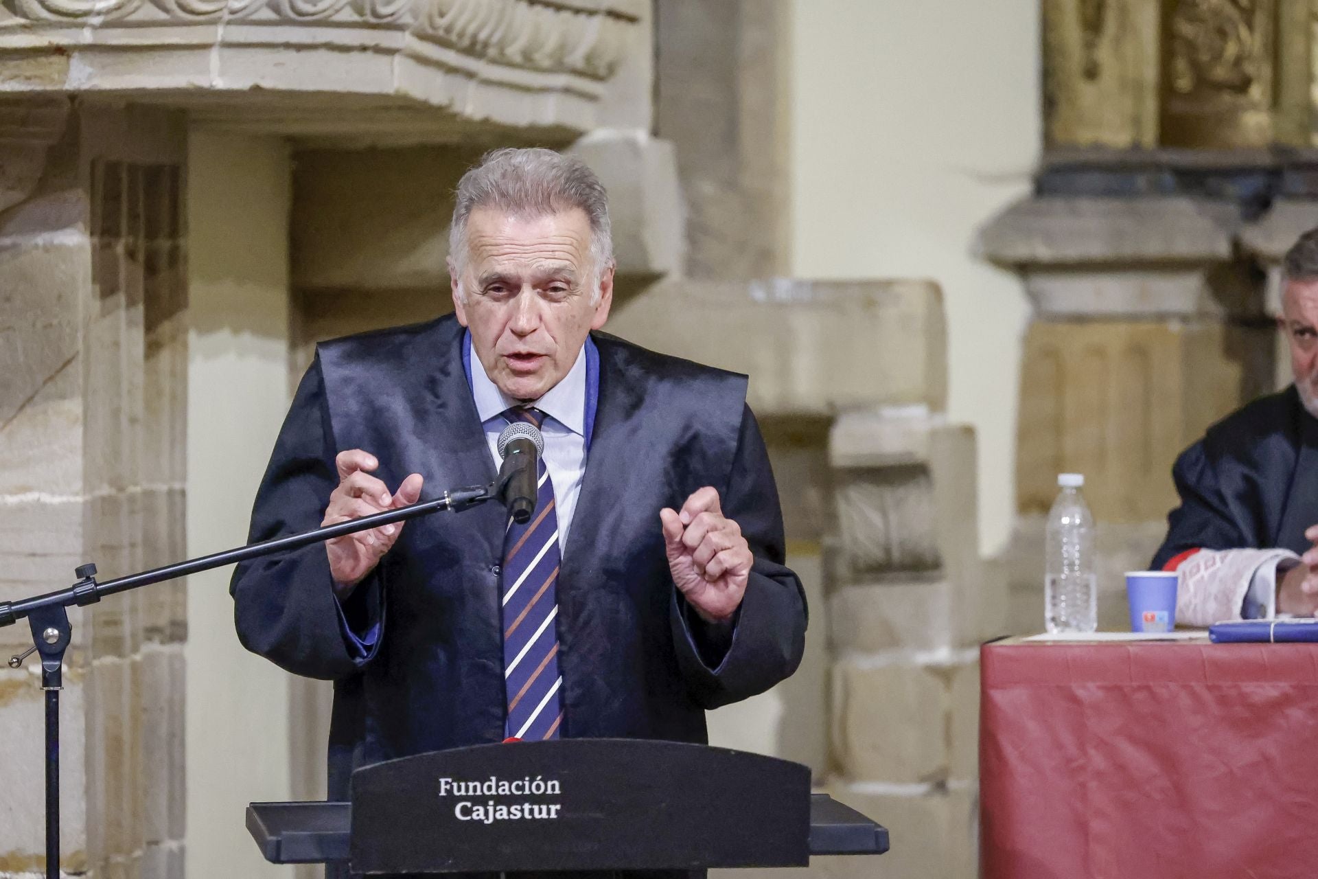 La fiesta patronal del Colegio de la Abogacía, Nuestra Señora de Covadonga, en imágenes