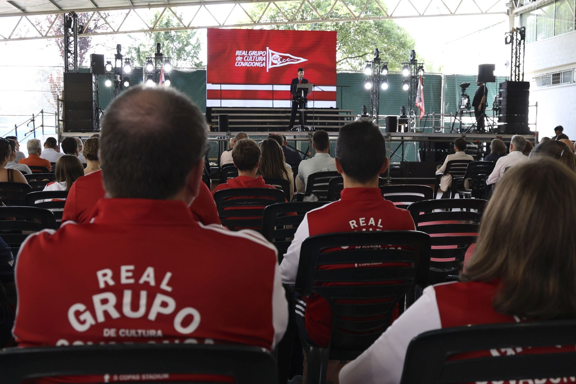Así son las nuevas equipaciones deportivas del Grupo Covadonga