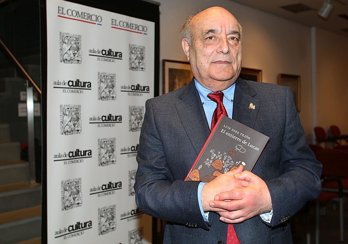 Luis Díez Tejón, hace unos años, en un acto organizado por el Aula de Cultura de EL COMERCIO.