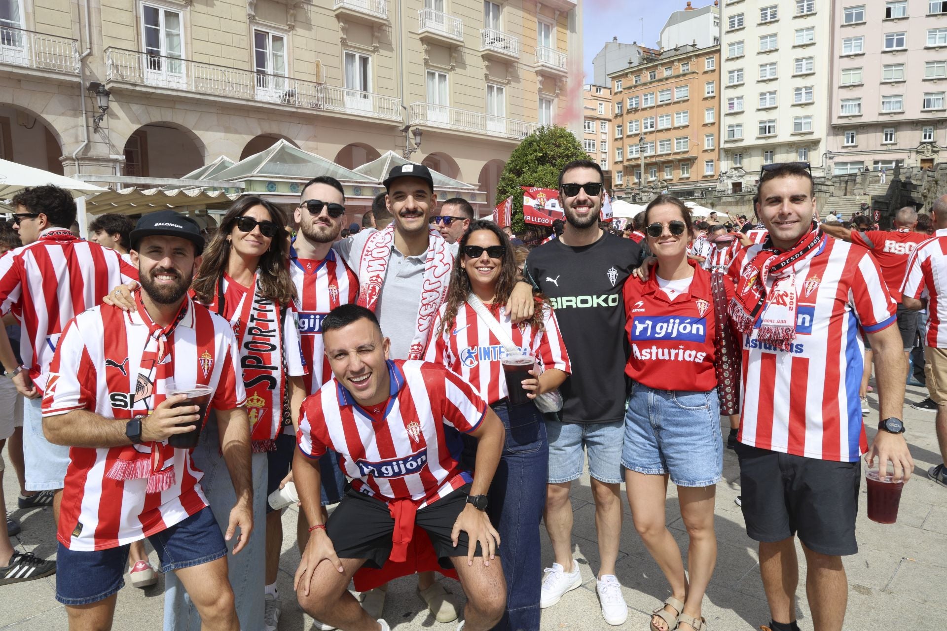 La &#039;mareona&#039; conquista La Coruña ¿Estuviste? ¡Búscate!