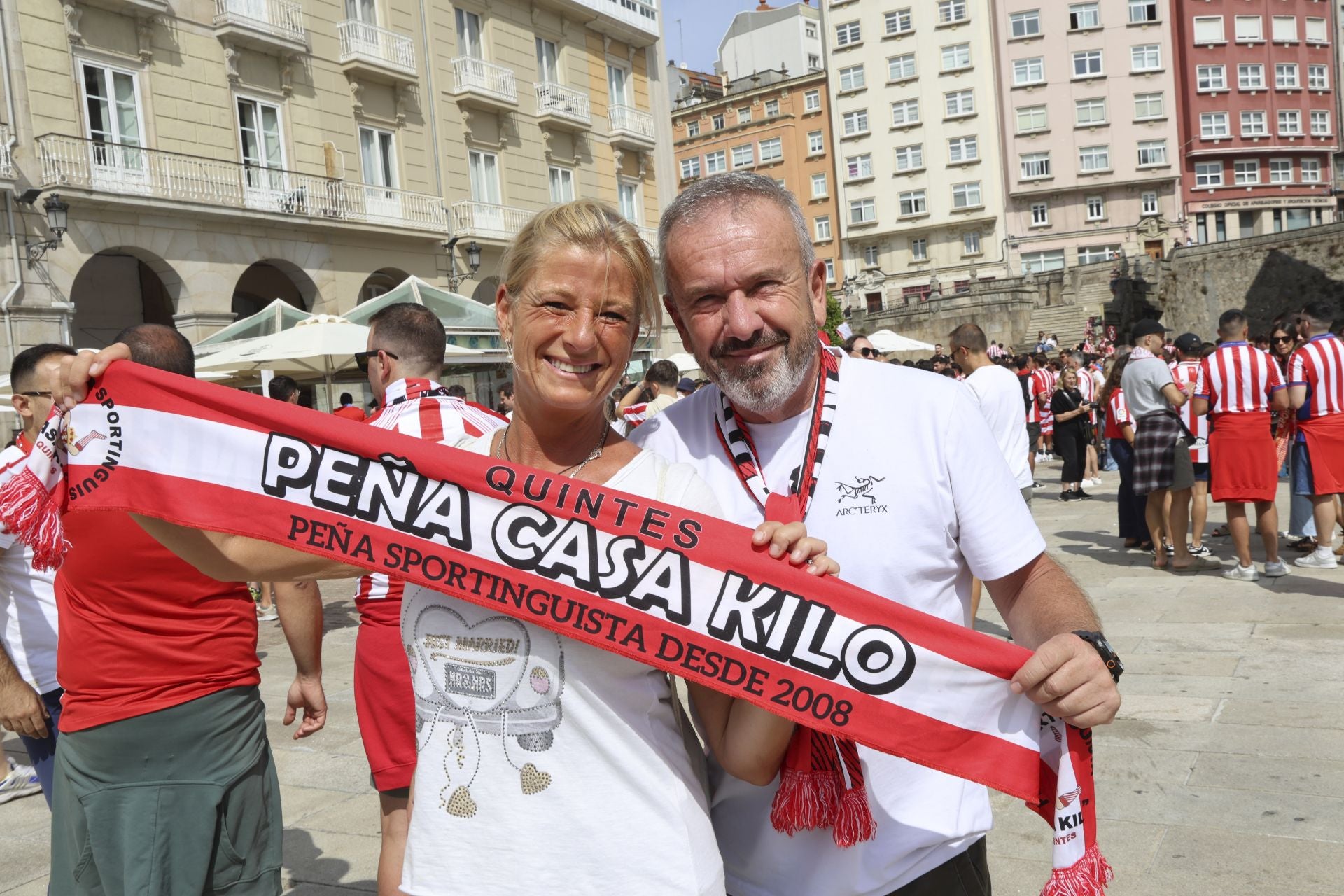 La &#039;mareona&#039; conquista La Coruña ¿Estuviste? ¡Búscate!