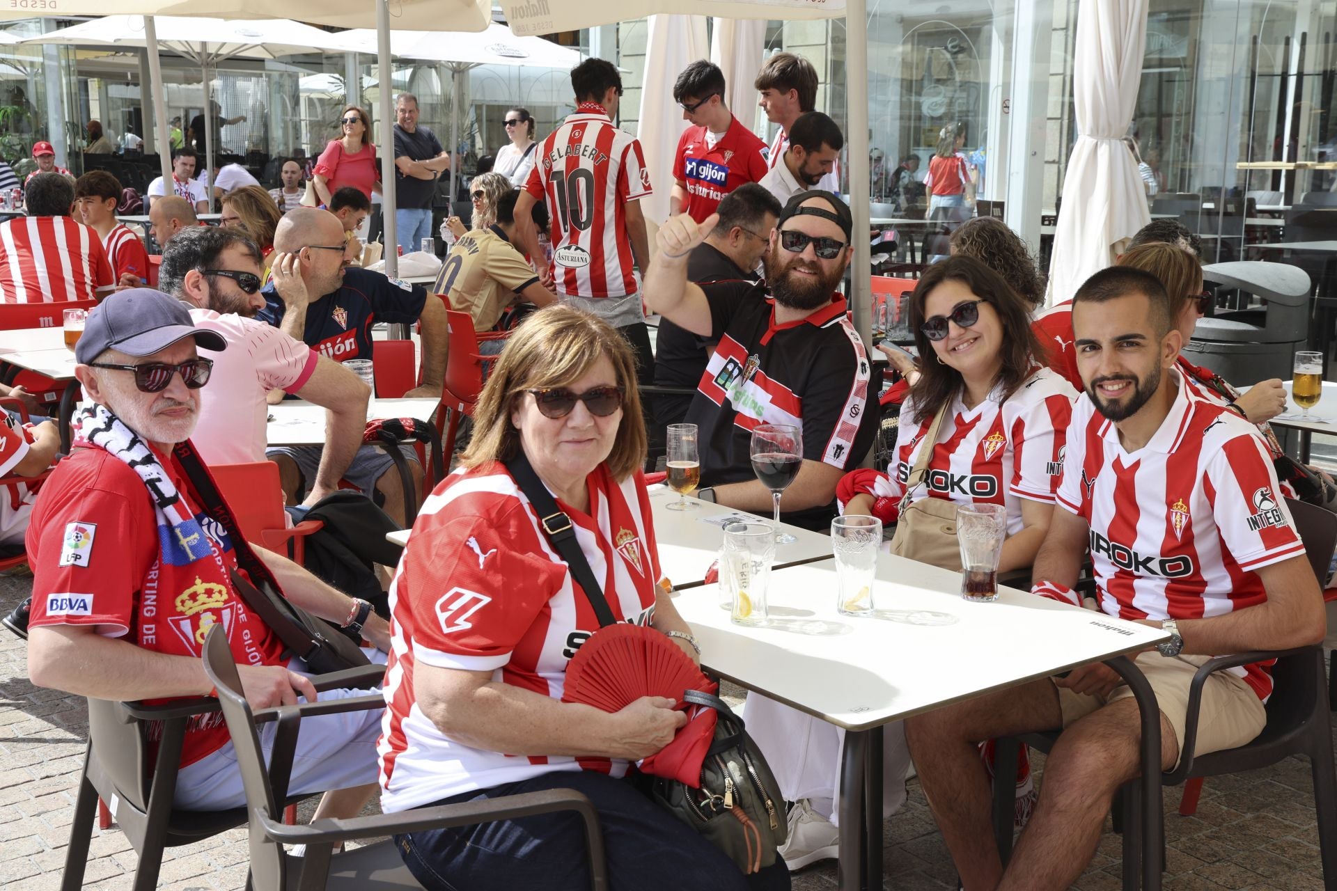 La &#039;mareona&#039; conquista La Coruña ¿Estuviste? ¡Búscate!