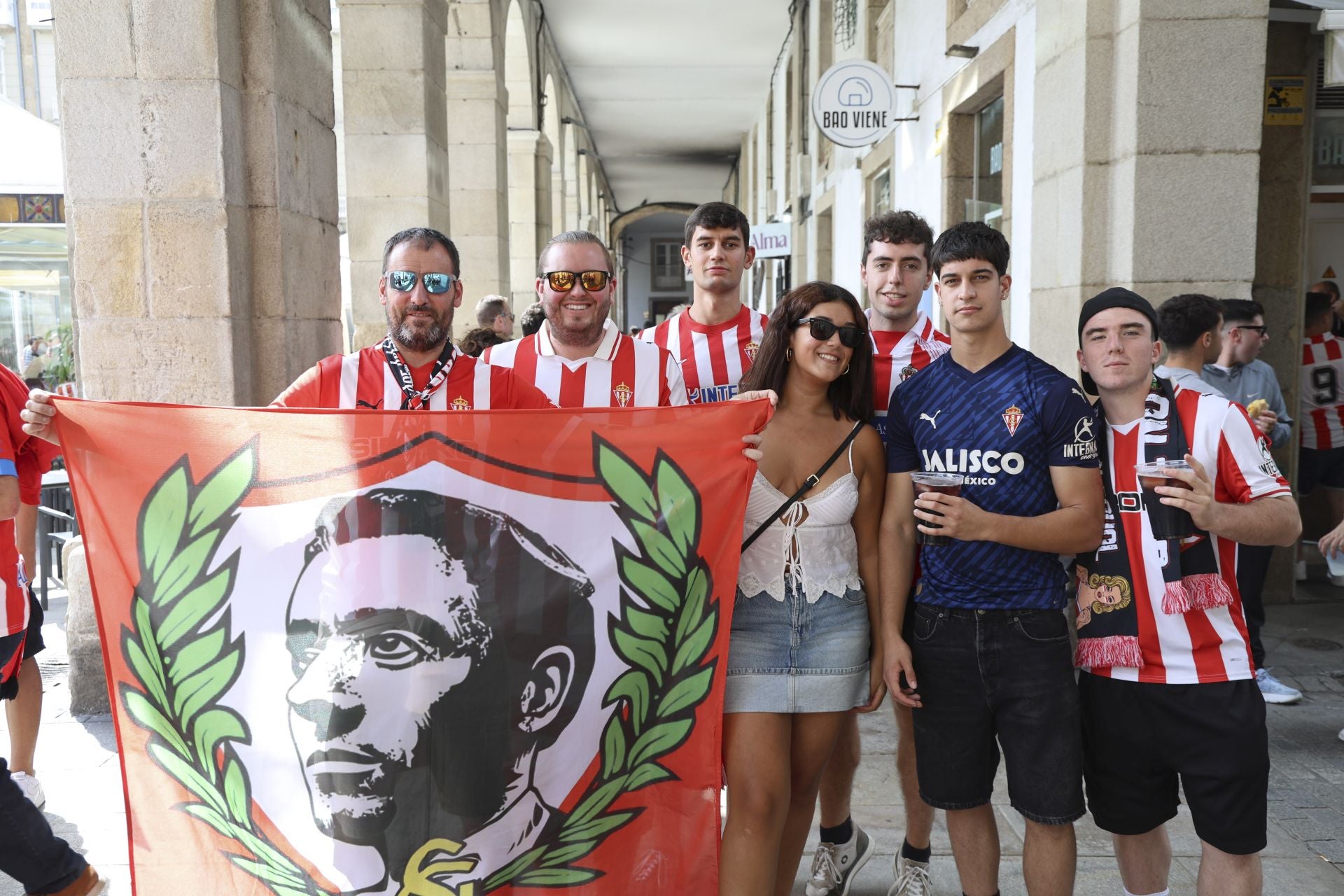 La &#039;mareona&#039; conquista La Coruña ¿Estuviste? ¡Búscate!