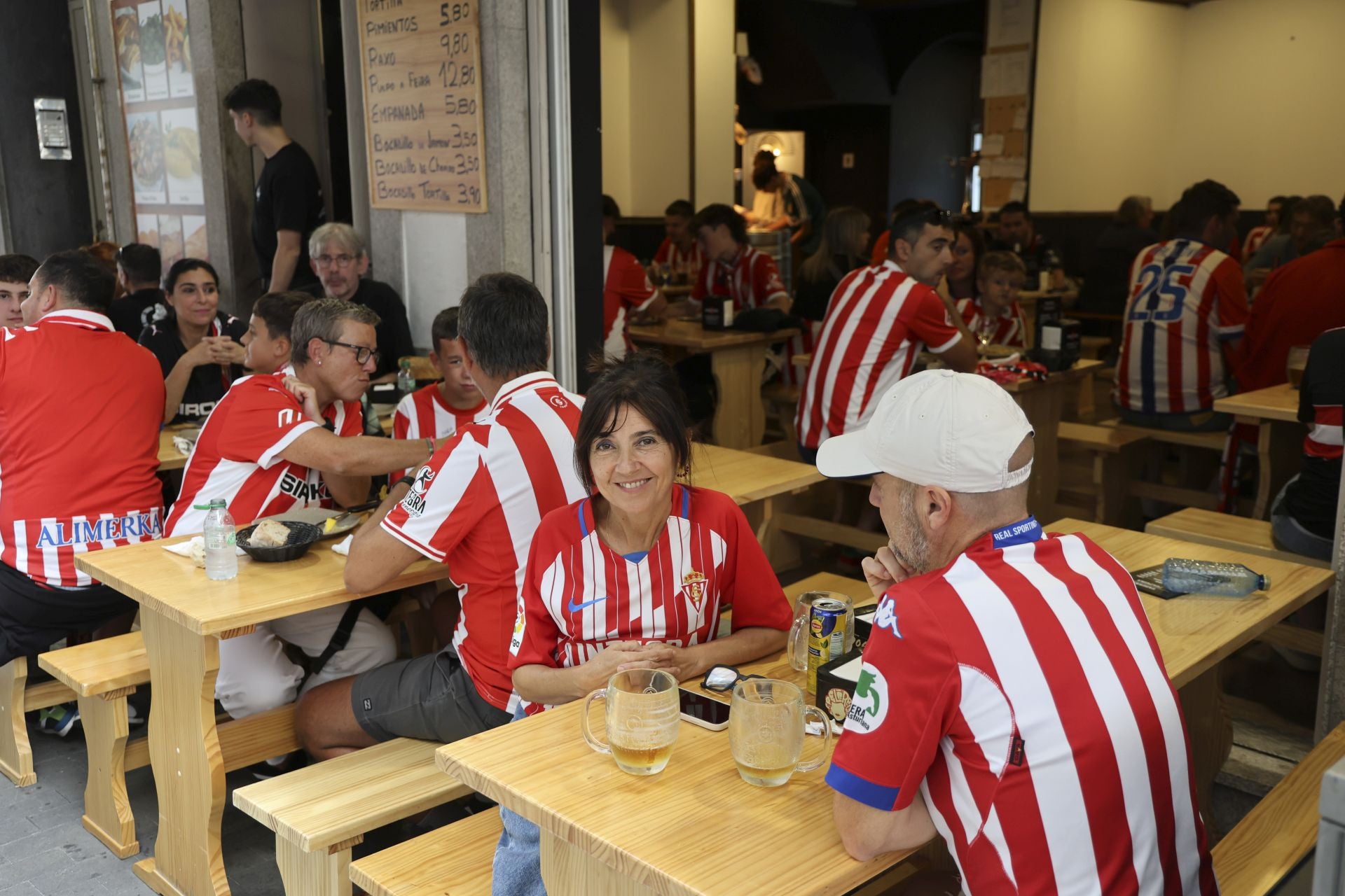 La &#039;mareona&#039; conquista La Coruña ¿Estuviste? ¡Búscate!