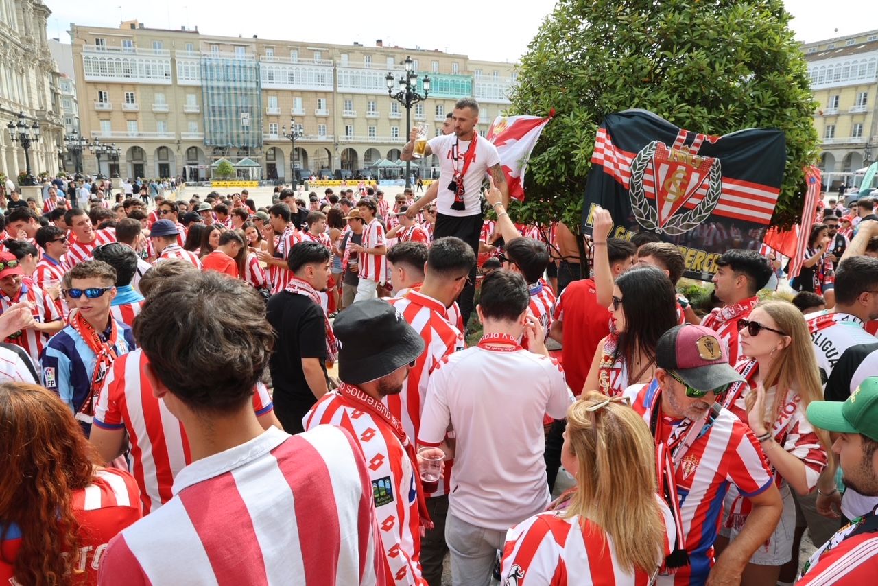 La &#039;mareona&#039; conquista La Coruña ¿Estuviste? ¡Búscate!