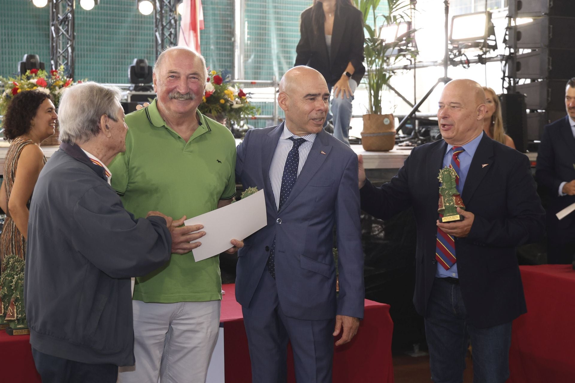 El Grupo Covadonga reconoce a sus socios