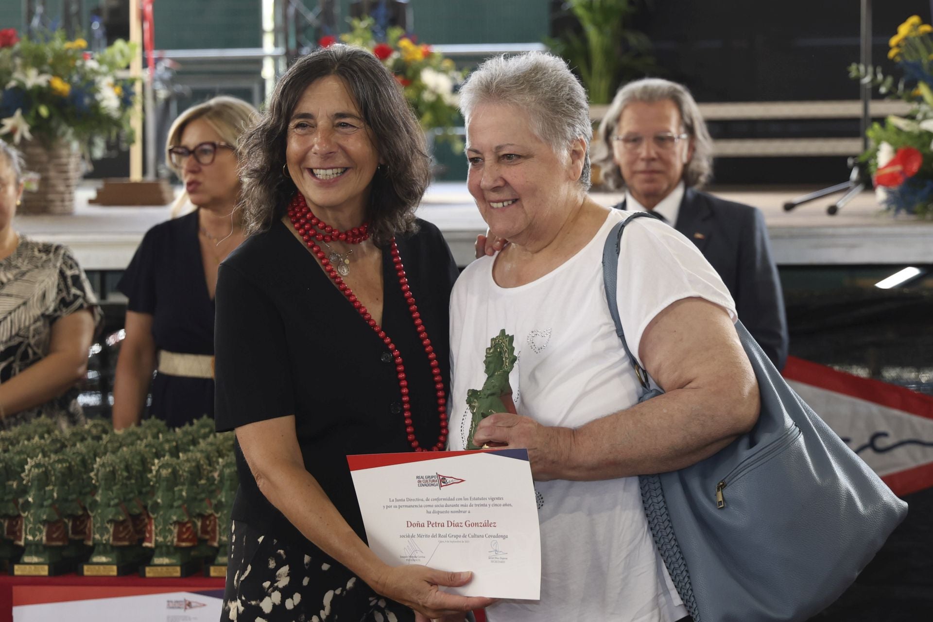 El Grupo Covadonga reconoce a sus socios
